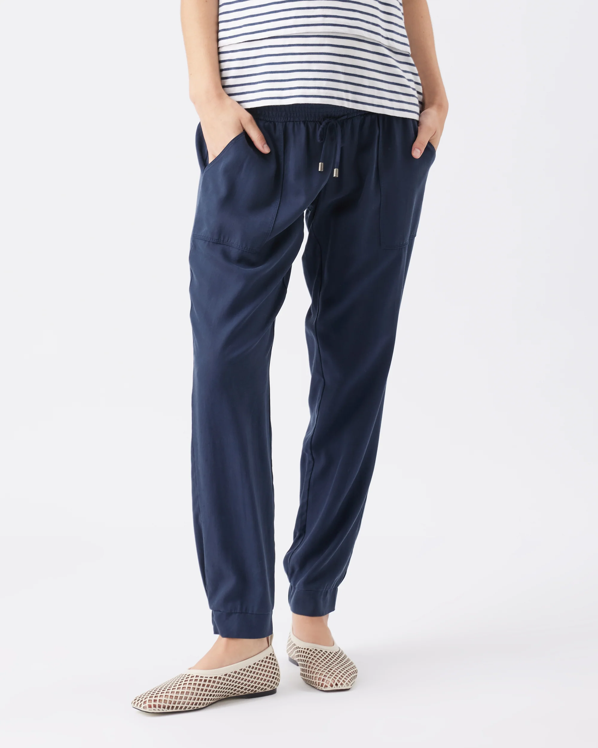 Tencel Off Duty Pant Navy - Image 3