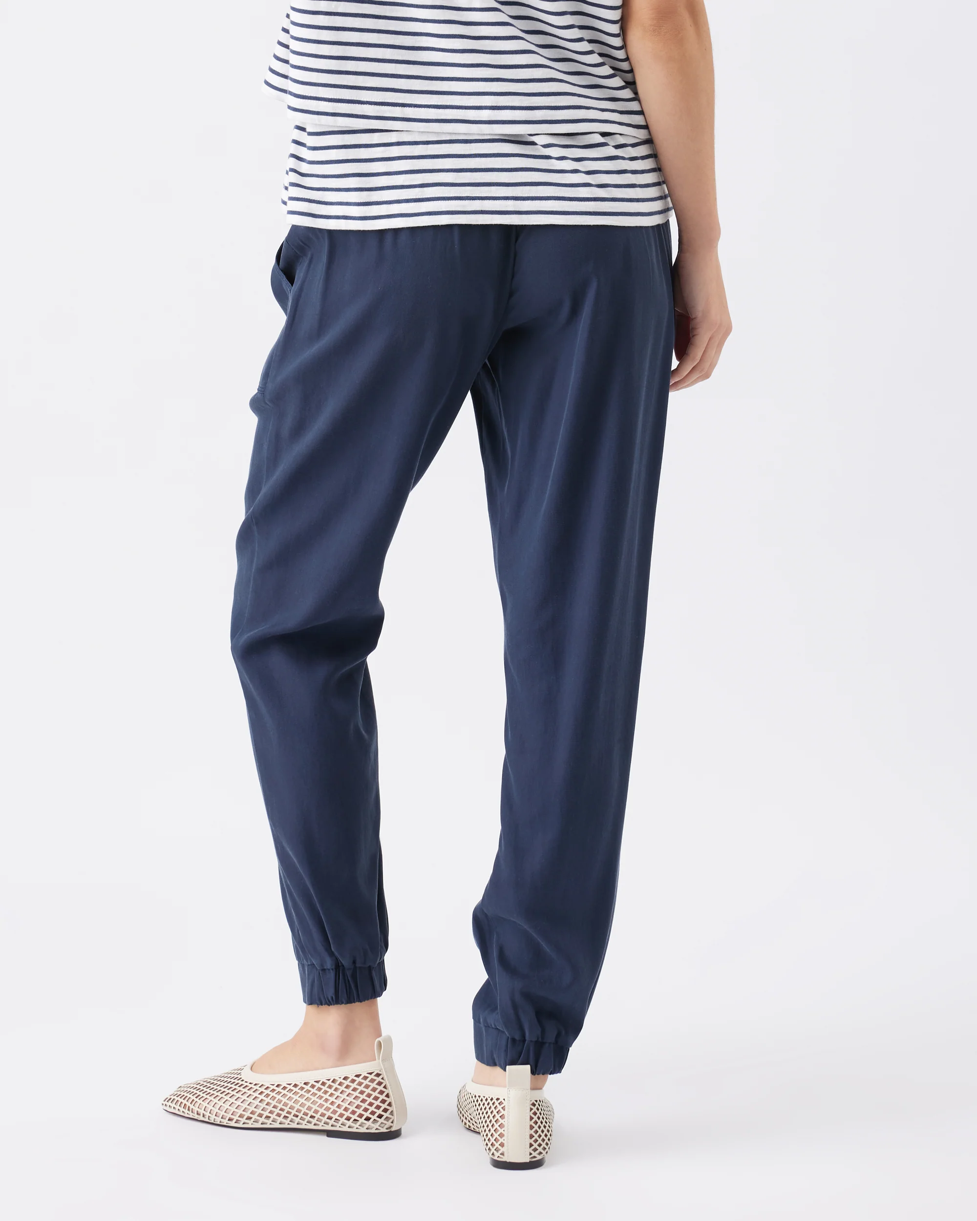 Tencel Off Duty Pant Navy - Image 5